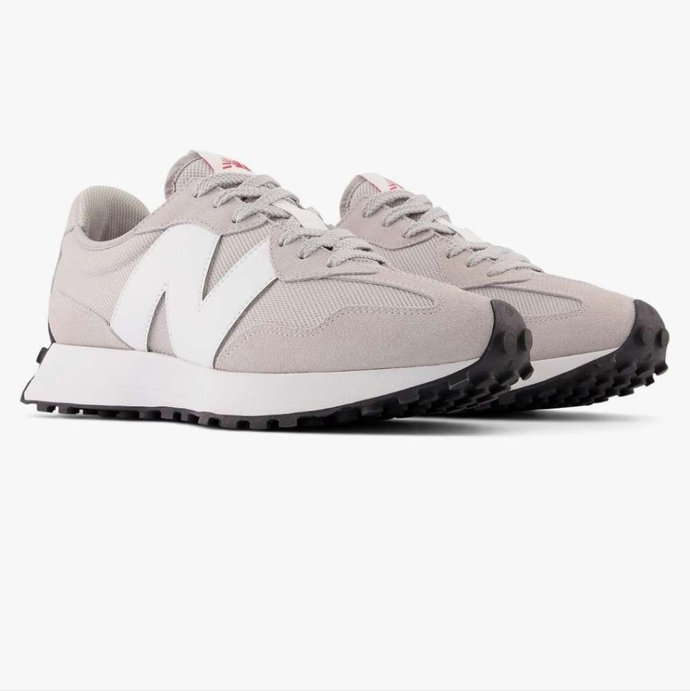 NIB New Balance 327 Classic Sneaker Men's 9.5/Women's 11